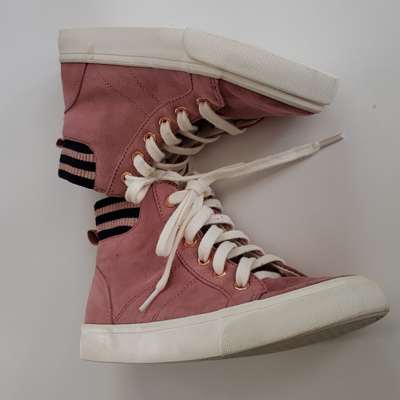 Old Navy shoes - Picture 7 of 9